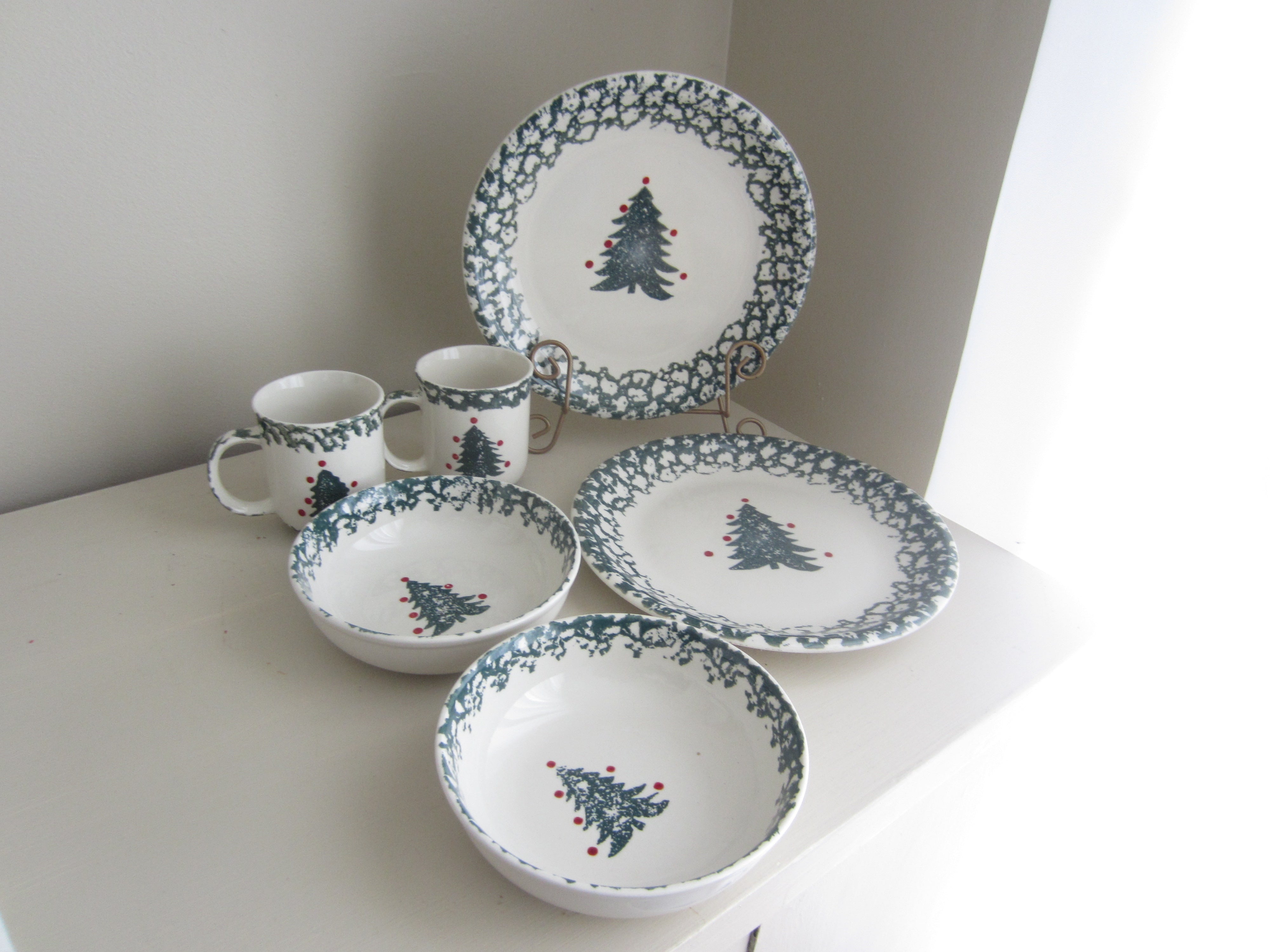 Winter Wonderland Dish Set by Tienshen